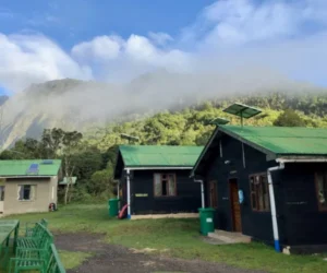 4-days-mount-meru-climbling3